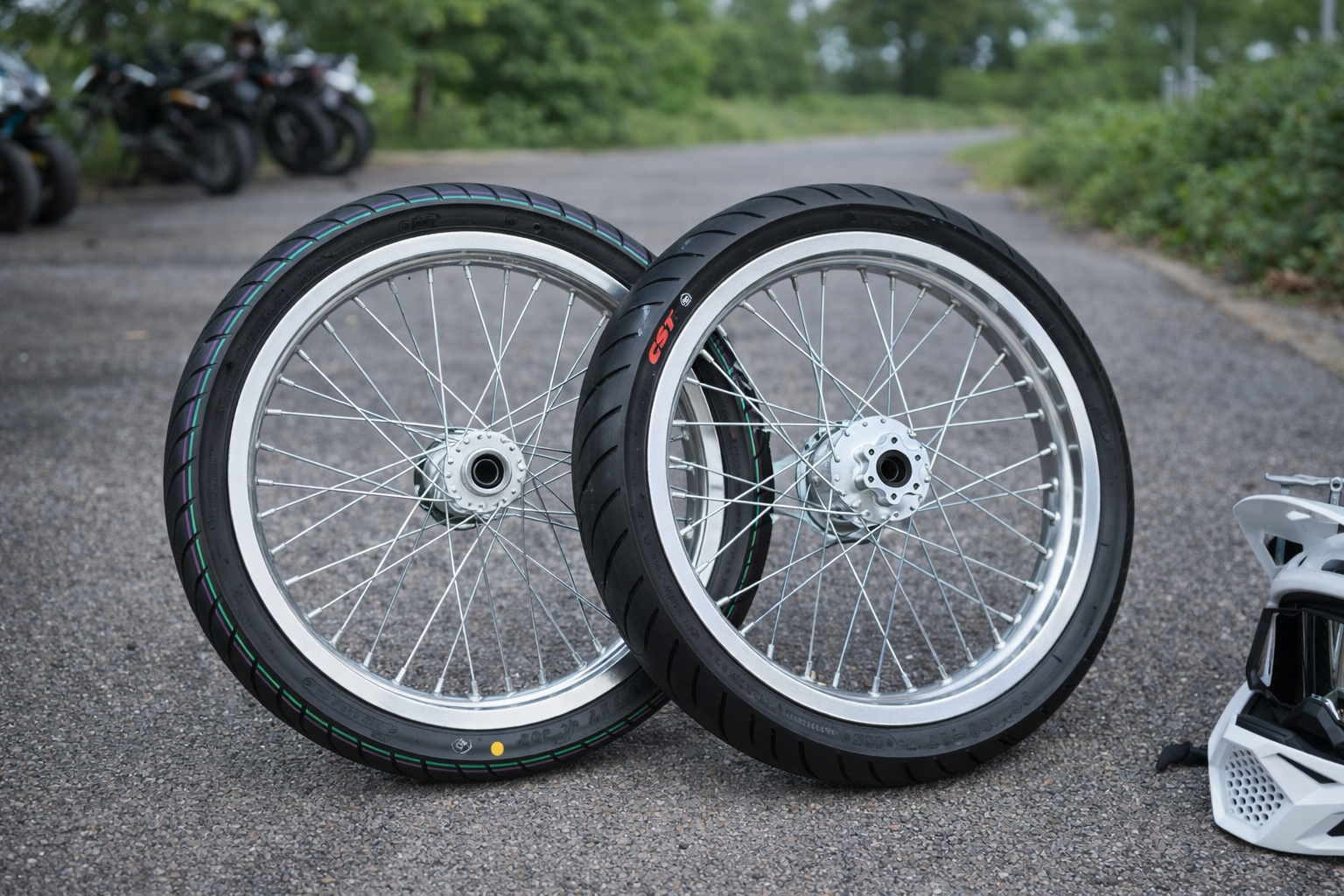 Light Bee / E Ride Pro 17 Inch Supermotos